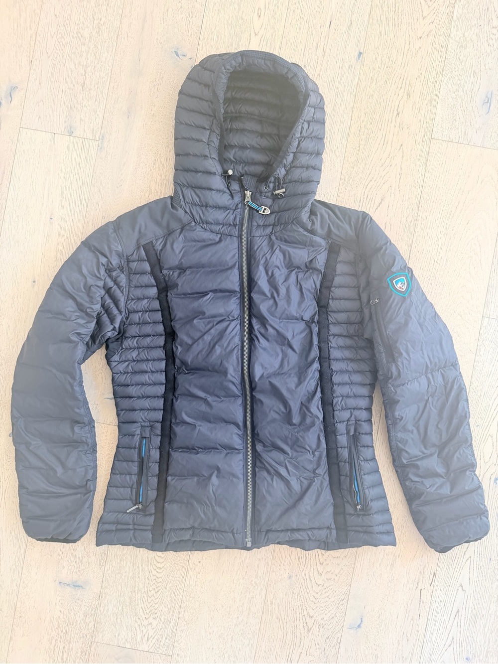 Kuhl Woman’s Hooded Puffer Jacket - Black size large